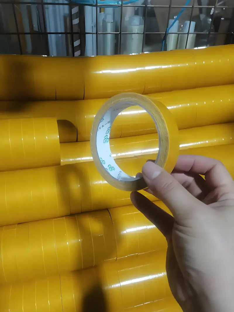 Vrste prozornega dvostranskega lepilnega traku